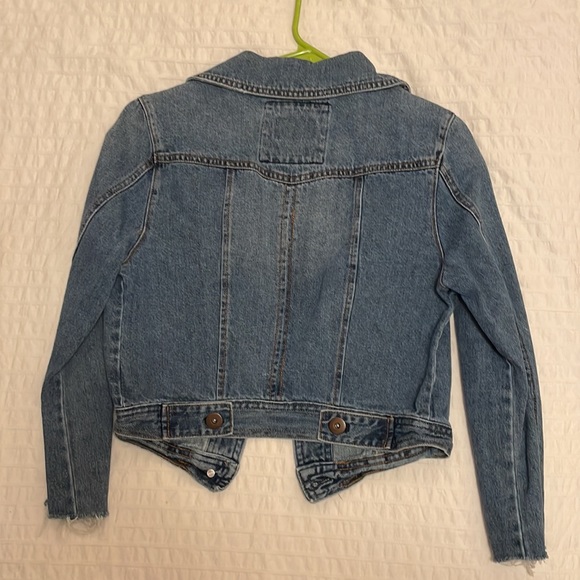 Cropped Jean Jacket - Picture 2 of 2